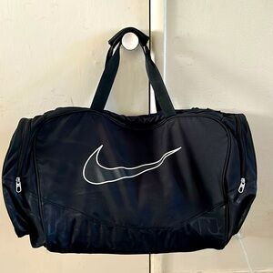 Nike Brasilia Large Duffel Bag